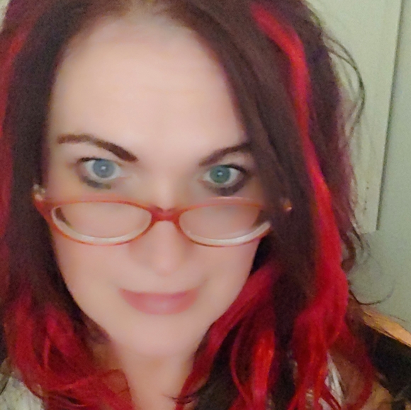 I am selling a little bit of everything - Picture 5 of 8